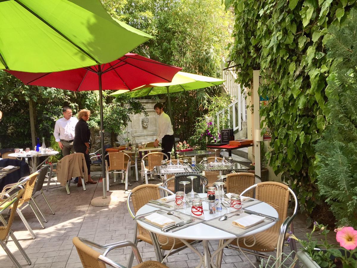 Hostellerie Du Prieure Saint-Prix  Exterior foto